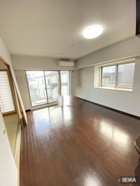 居間