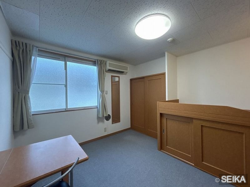 居間