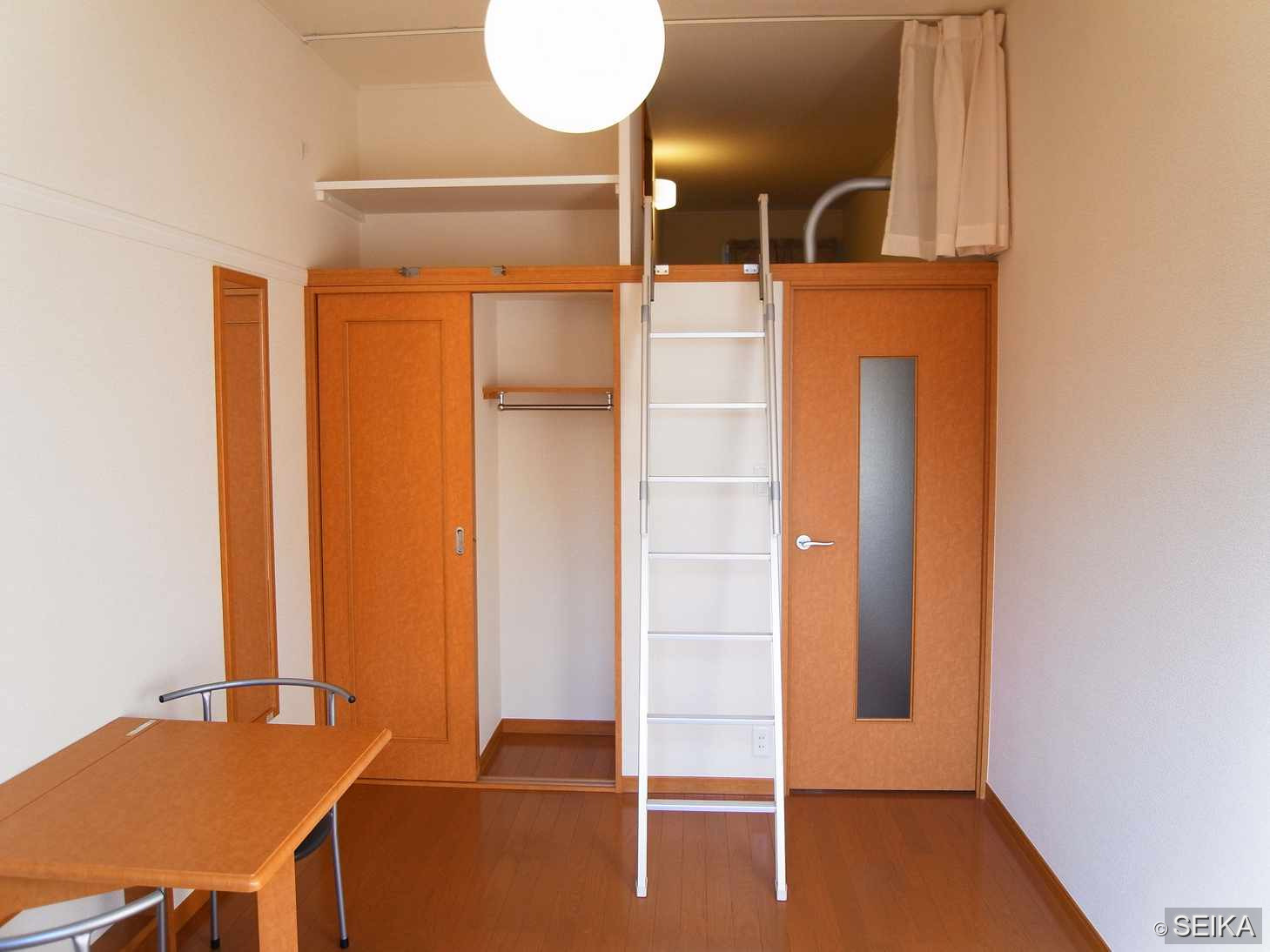 居間
