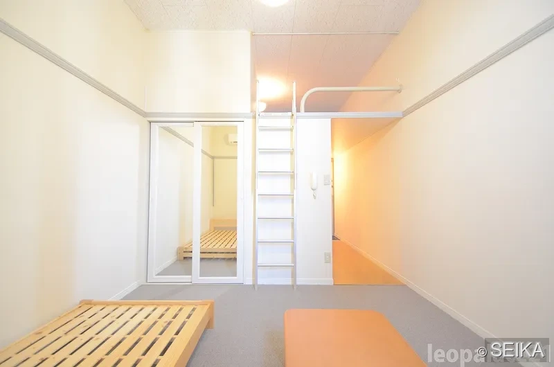居間