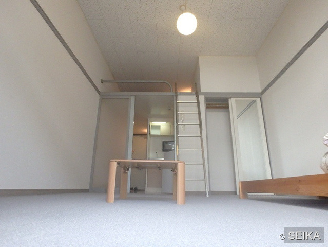居間