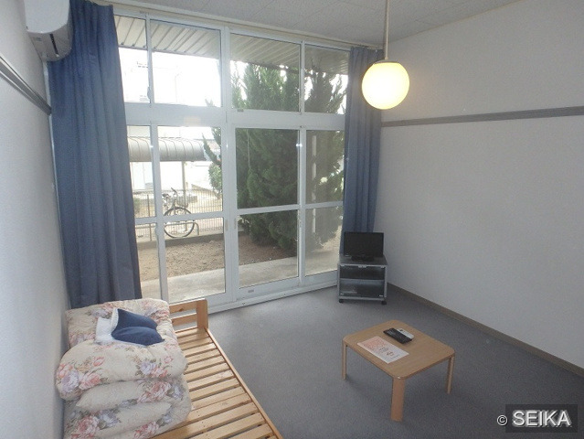 居間