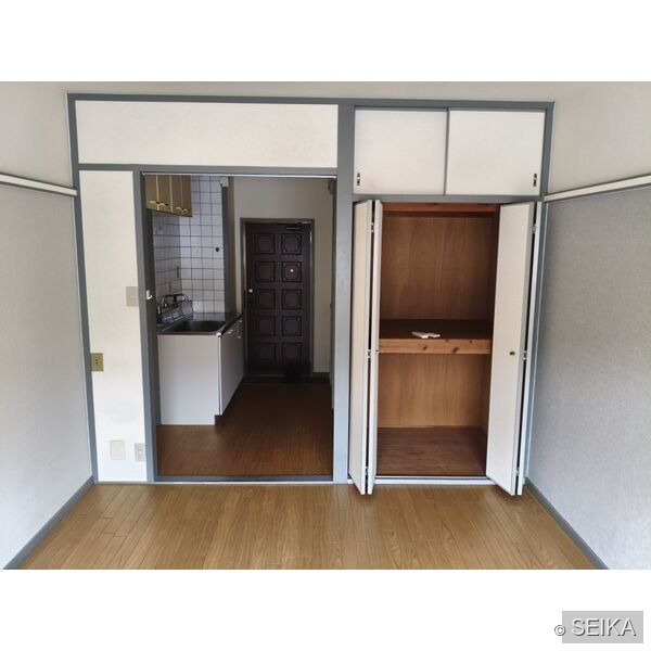居間