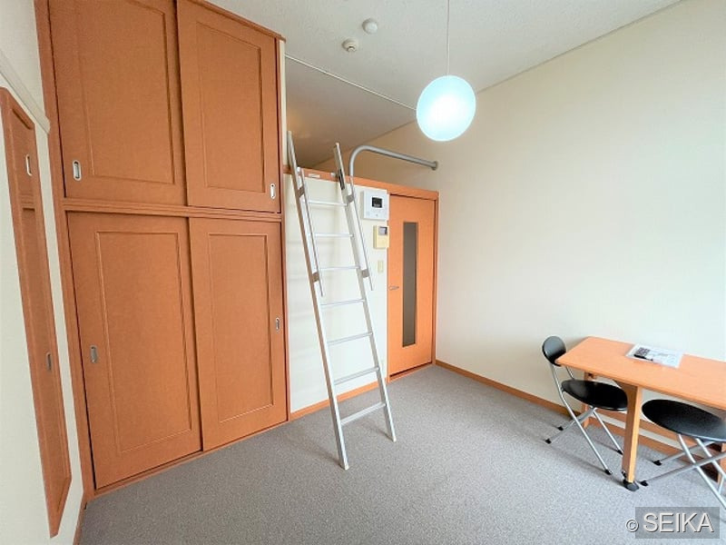 居間