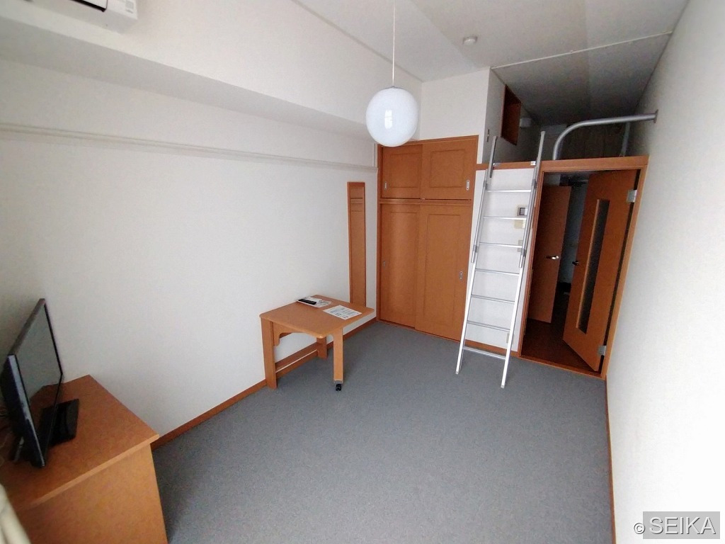 居間